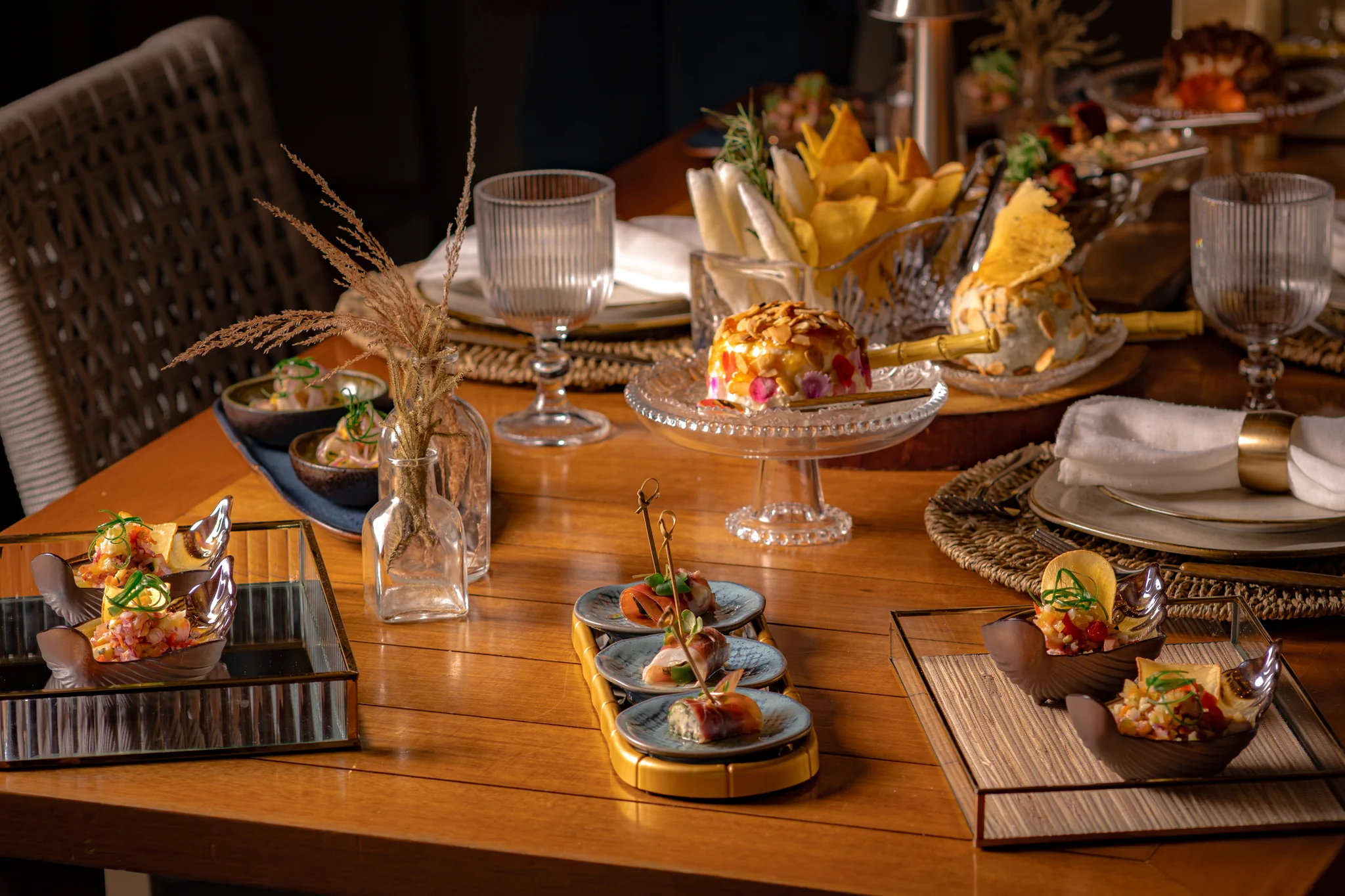 Mesa de celebração preparada pelo Gallo Buffet