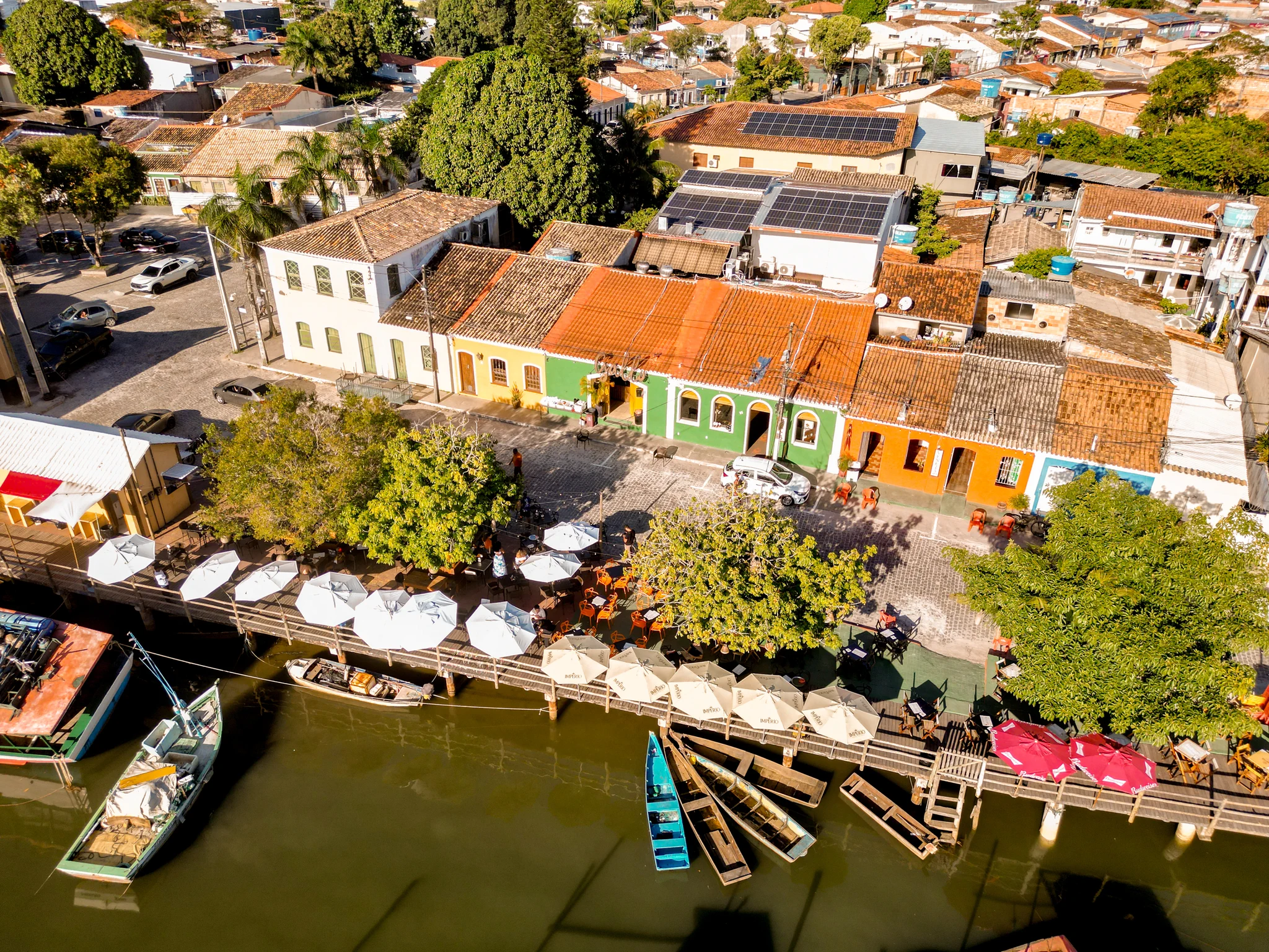 Vista aérea do Gallo Deck e do Centro Histórico de Porto Seguro